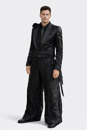 Monochrome Avant-Garde Tuxedo Sleek Shawl Collar Suit